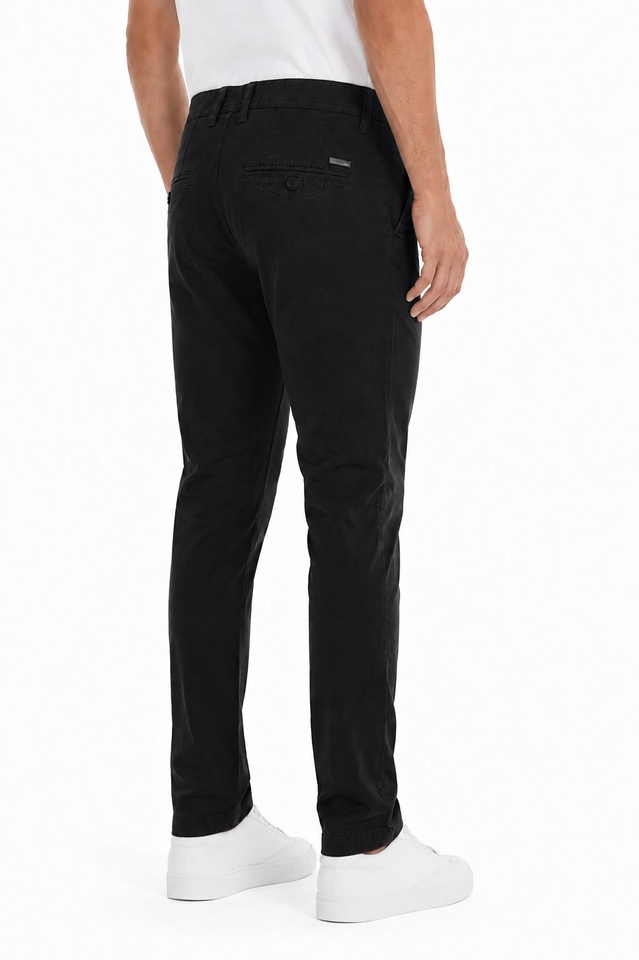 Hugo Boss 699